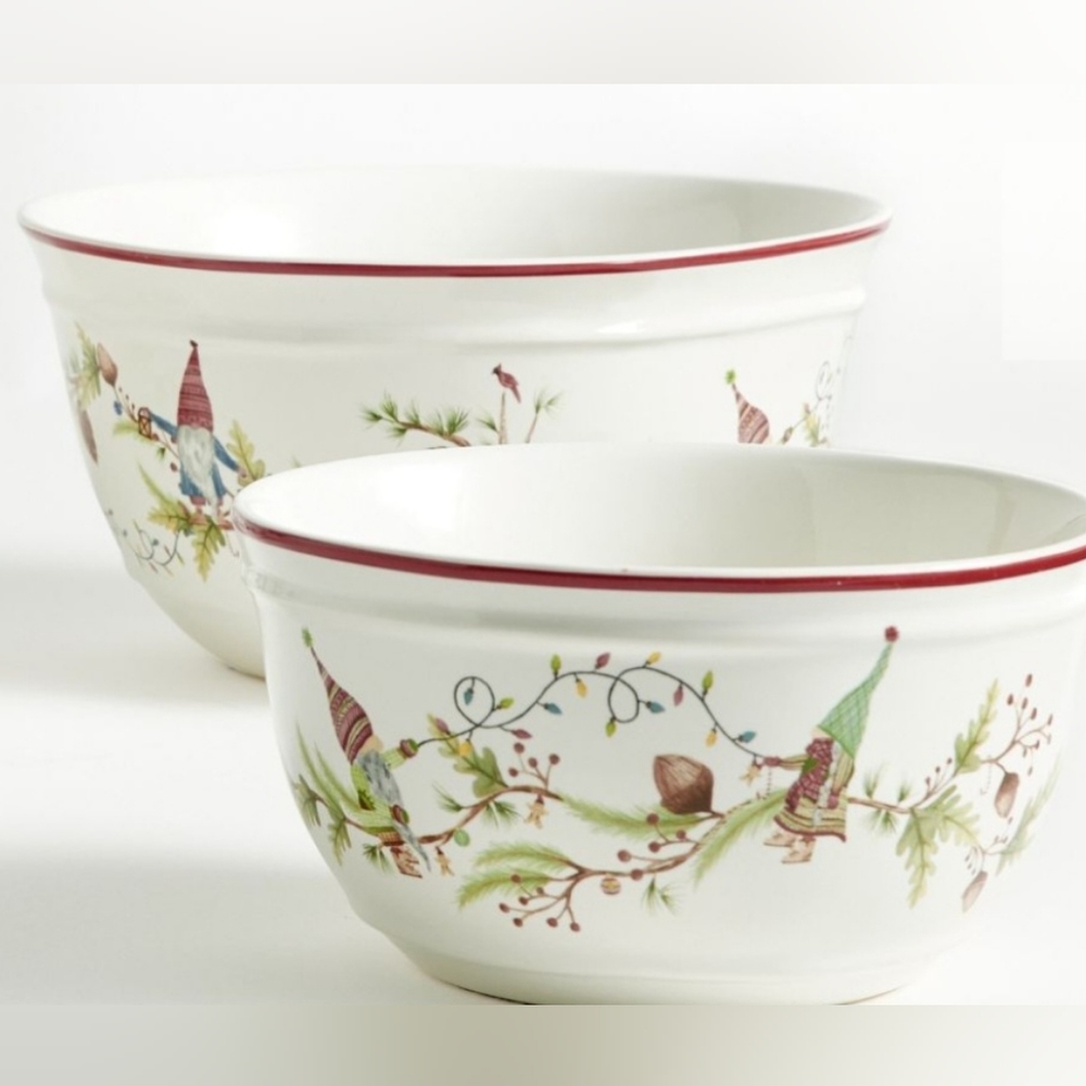Pottery Barn Mixing Bowl Set